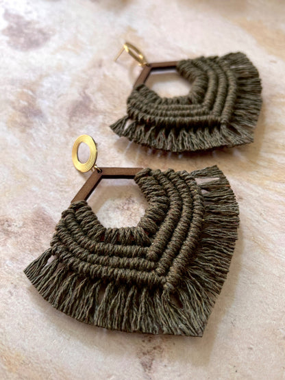 Aretes artesanales macramé Alba - diseño completo México