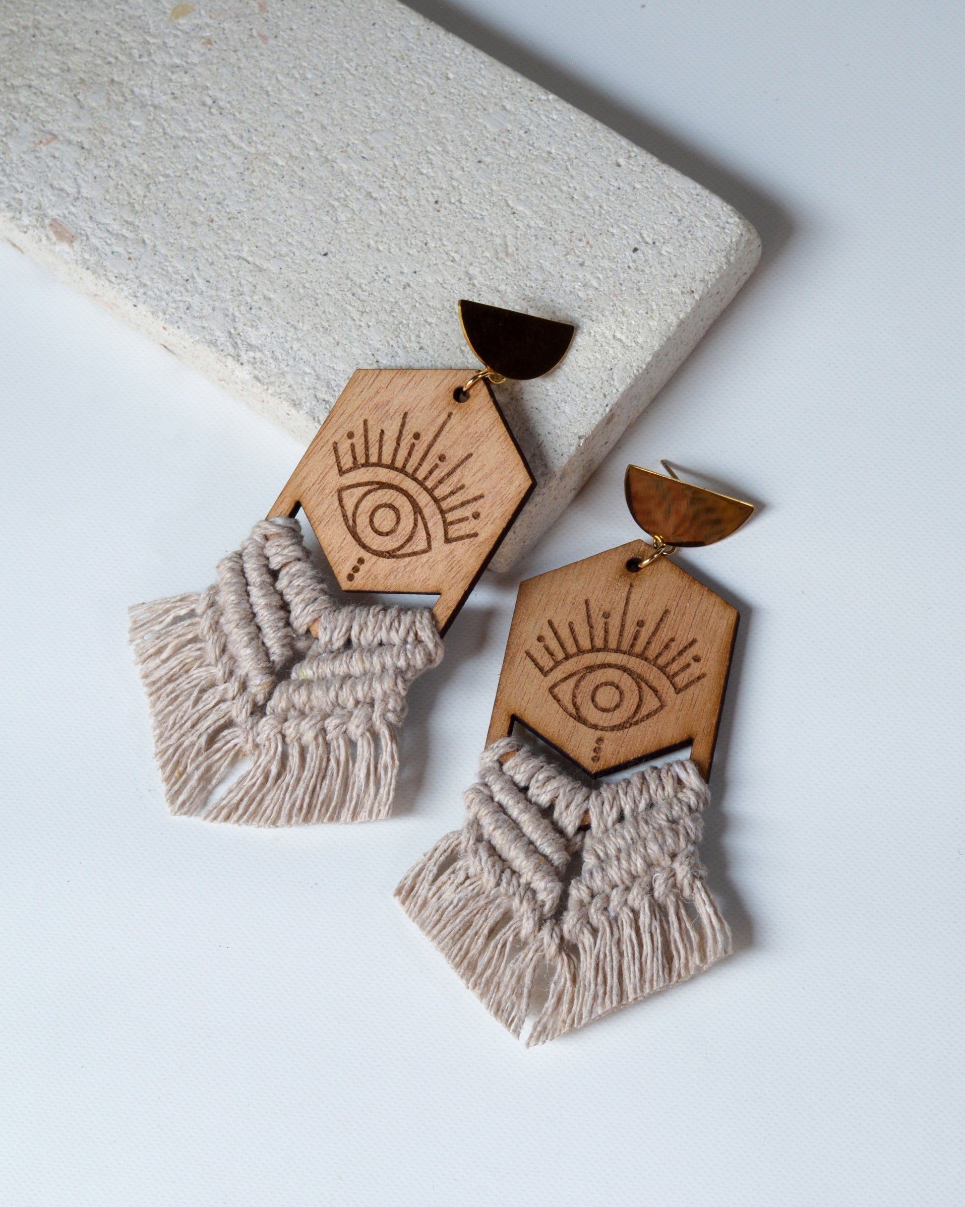 Aretes artesanales macramé Ayn - diseño completo México