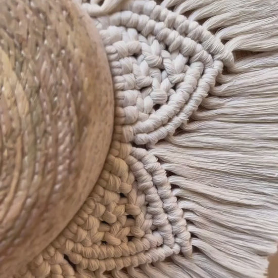 Sombrero playero Mandala de palma blanca con toquilla de macramé hecha a mano